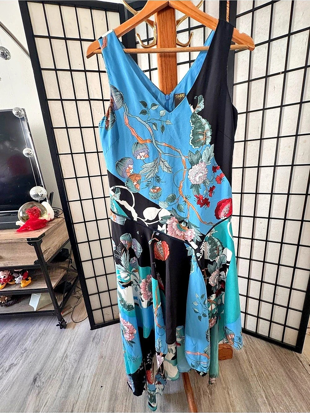 Taylor Floral Midi Dress in Blue & Black Size 8